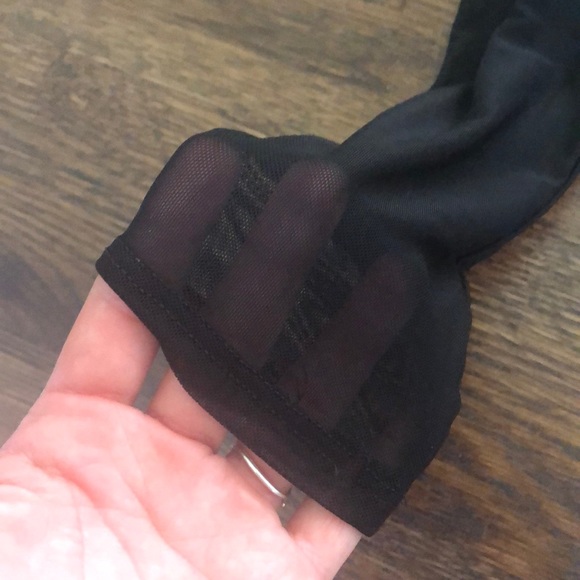 AKIRA ONSIE - Picture 2 of 2